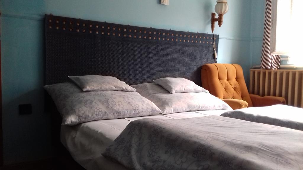 Margareta Vendeghaz Hotel Mişcolţ Exterior foto